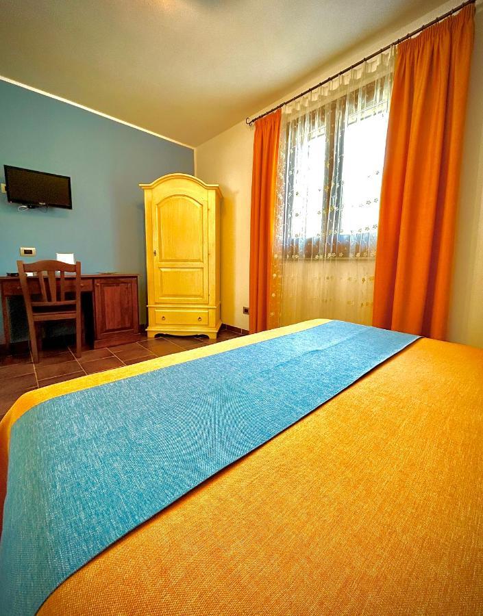 B&B L'Angolino Della Nonna Castelluzzo Bagian luar foto
