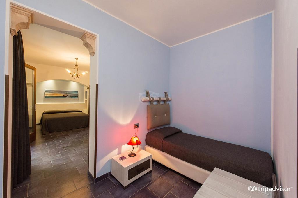 B&B L'Angolino Della Nonna Castelluzzo Bagian luar foto