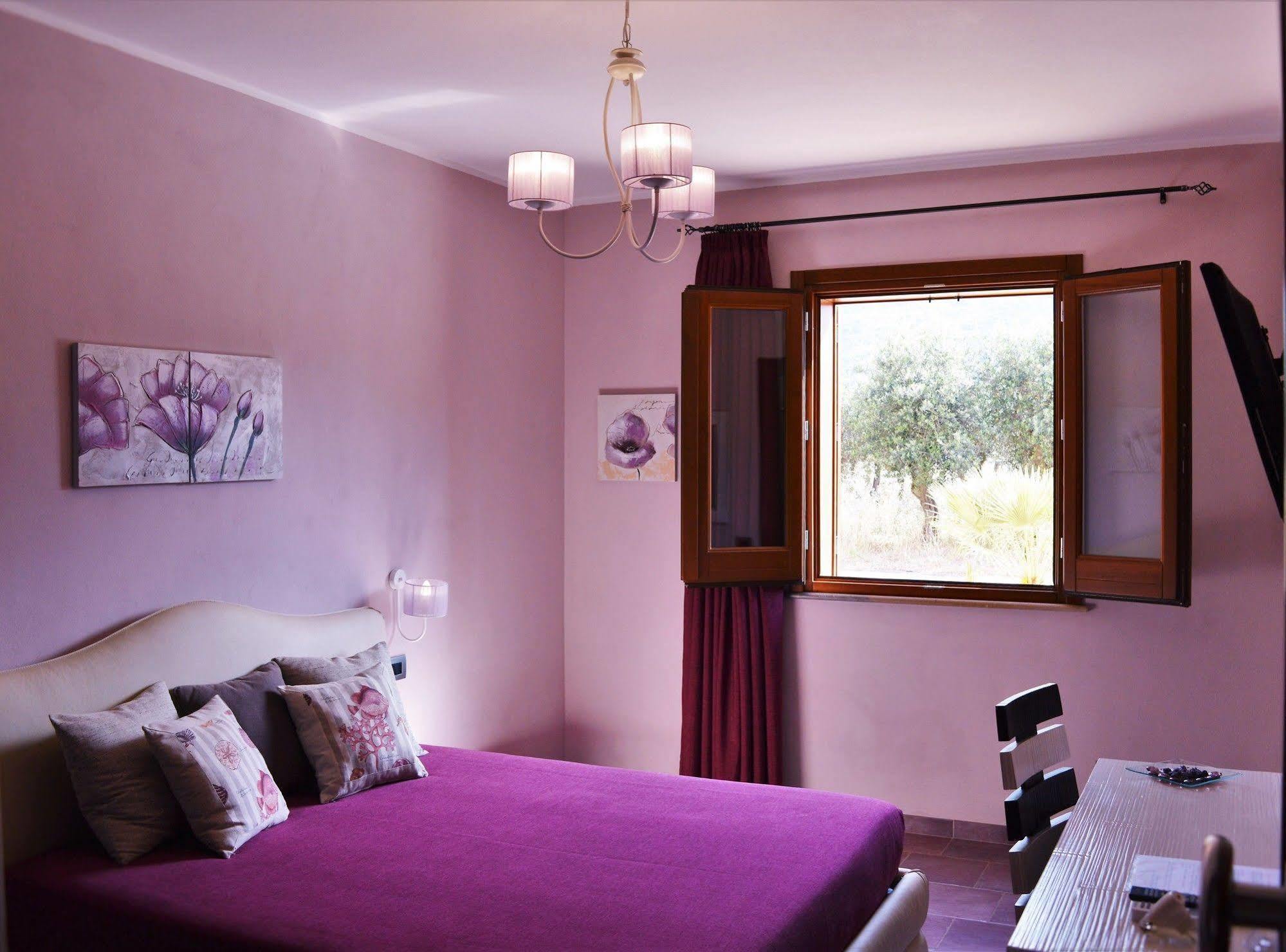 B&B L'Angolino Della Nonna Castelluzzo Bagian luar foto